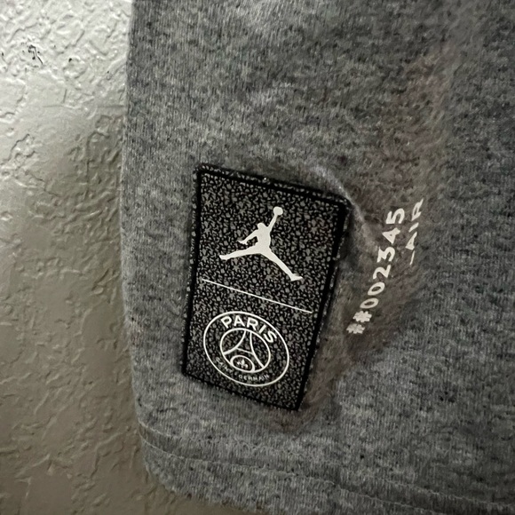 Jordan collaboration with Paris saint Germain, Gray pocket Shirt new size XXL - Picture 4 of 6